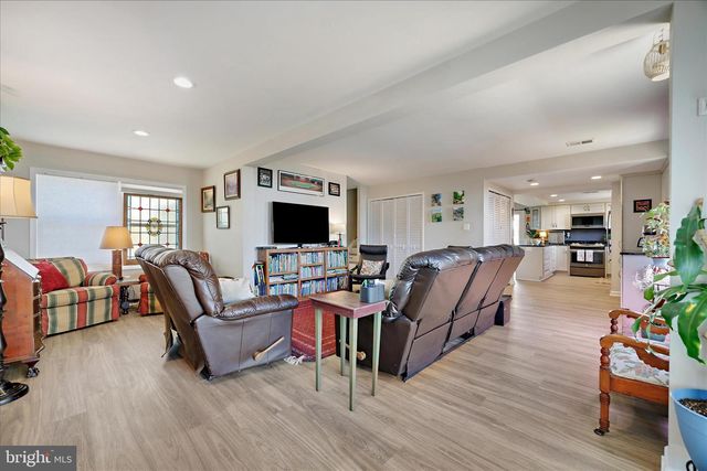 1873 HARCOURT AVE, Crofton, MD 21114