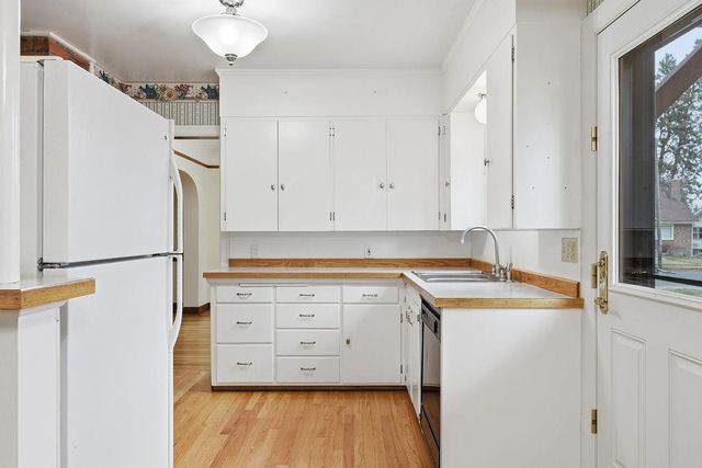 37 W 28TH Ave, Spokane, WA 99203