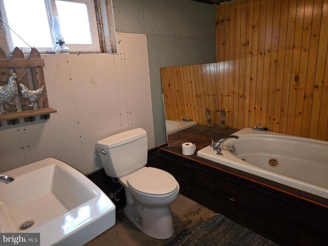 2996 ETLAN RD, Etlan, VA 22719