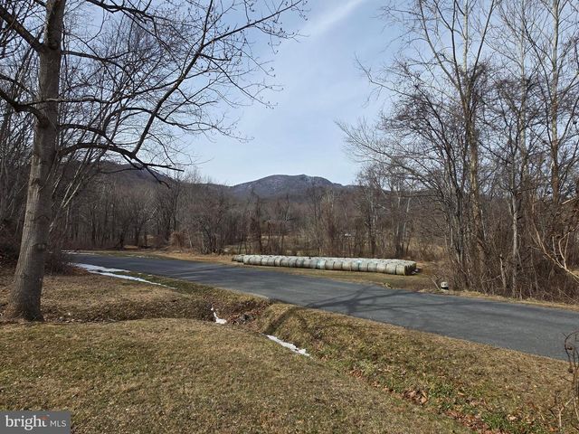 2996 ETLAN RD, Etlan, VA 22719