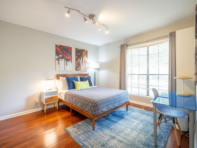 2110 Wychwood DR, Austin, TX 78746