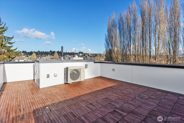 3110 Queen Anne Avenue N, Seattle, WA 98109
