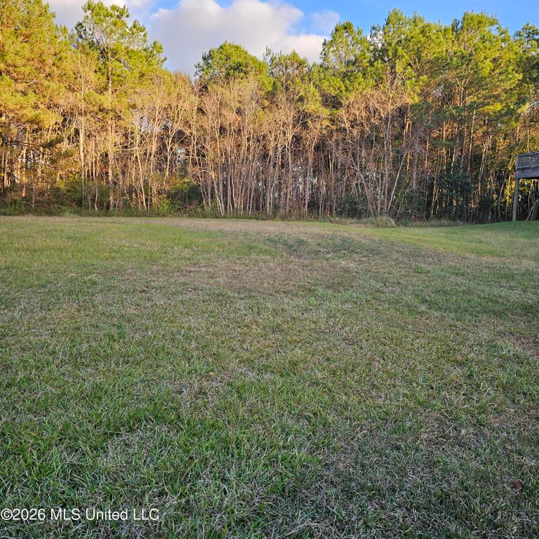 6010 Crescent Shore Drive, Biloxi, MS 39532