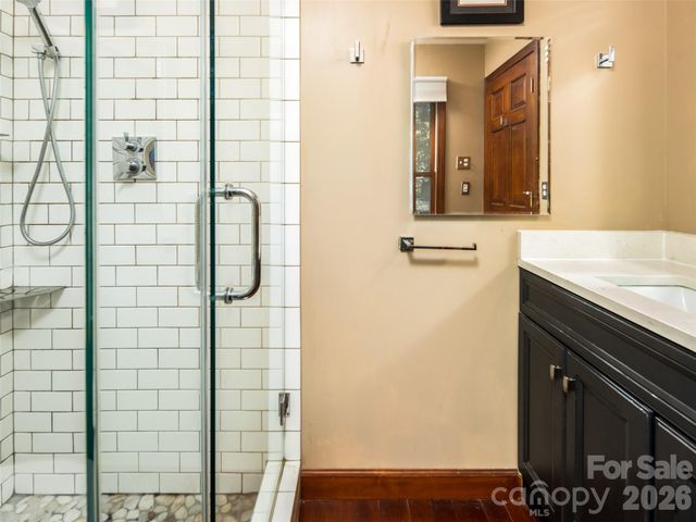 30 Falcon Wood Way, Hendersonville, NC 28739