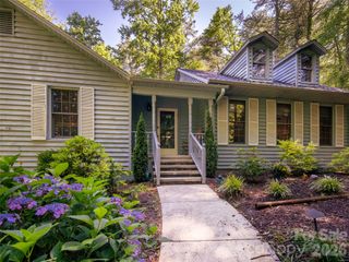 30 Falcon Wood Way, Hendersonville, NC 28739