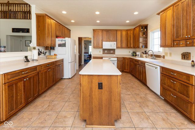 2055 W County Road 650 S, Clayton, IN 46118