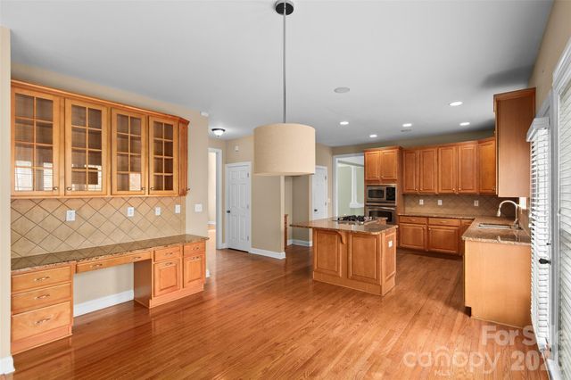 9333 Standerwick Lane, Huntersville, NC 28078