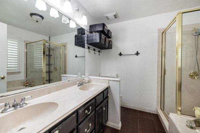 511 S Sulphur Street, Leonard, TX 75452