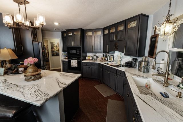 511 S Sulphur Street, Leonard, TX 75452