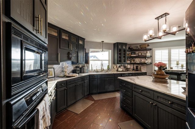 511 S Sulphur Street, Leonard, TX 75452