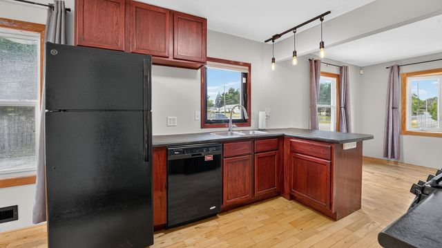 9041 Portland Avenue S, Bloomington, MN 55420