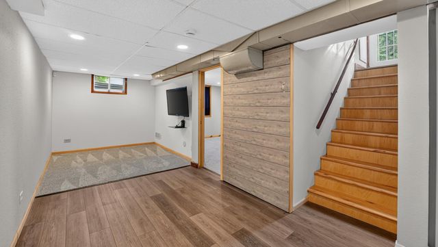 9041 Portland Avenue S, Bloomington, MN 55420