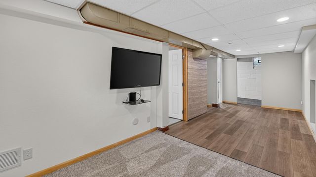 9041 Portland Avenue S, Bloomington, MN 55420