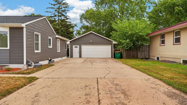 9041 Portland Avenue S, Bloomington, MN 55420