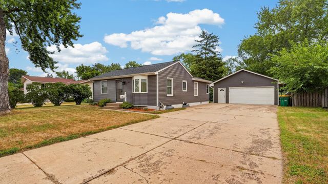 9041 Portland Avenue S, Bloomington, MN 55420