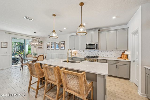 24 OAKHURST Court, St. Augustine, FL 32092