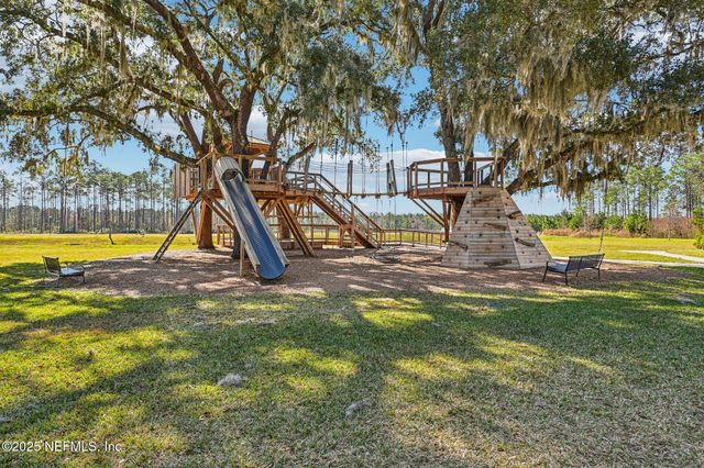 24 OAKHURST Court, St. Augustine, FL 32092