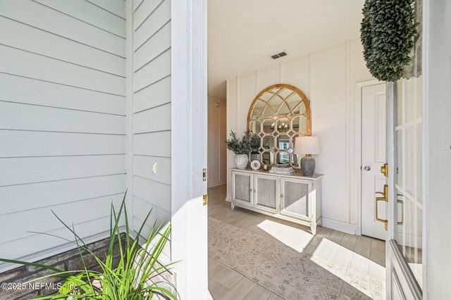 24 OAKHURST Court, St. Augustine, FL 32092