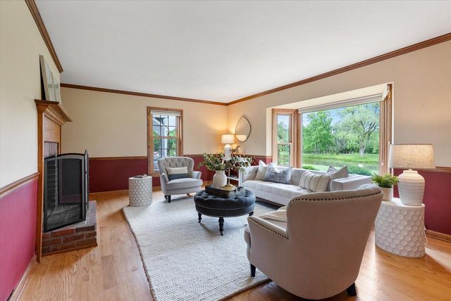 10800 N Norway DRIVE, Mequon, WI 53092