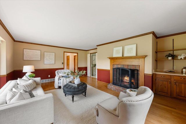 10800 N Norway DRIVE, Mequon, WI 53092