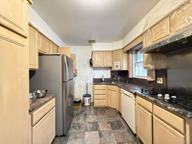 47-09 156th Street, Flushing, NY 11355