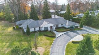 591 Rudgate Road, Bloomfield Hills, MI 48304