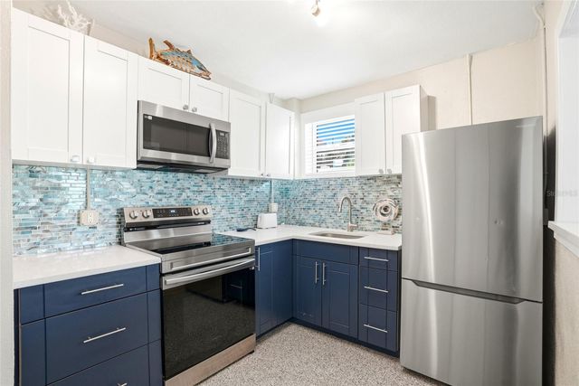 14135 PALM STREET, Madeira Beach, FL 33708