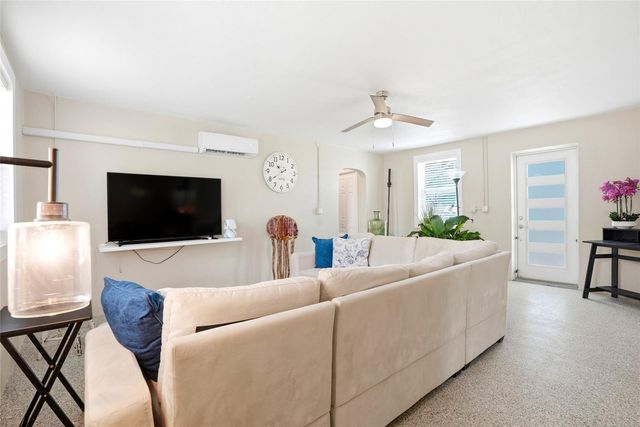 14135 PALM STREET, Madeira Beach, FL 33708