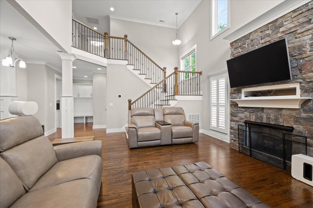 200 W Peak Street, Chattanooga, TN 37405