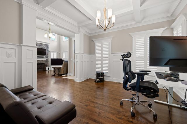 200 W Peak Street, Chattanooga, TN 37405