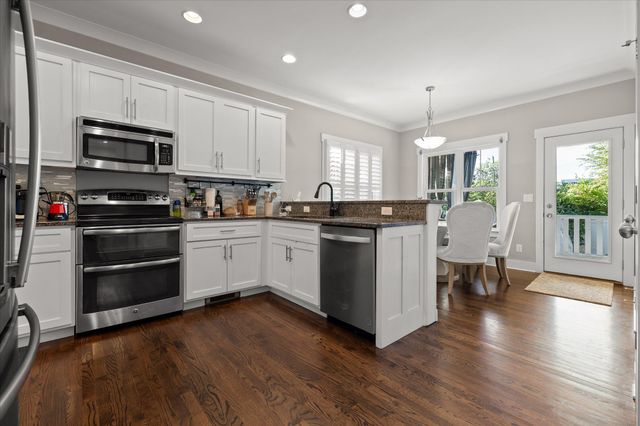 200 W Peak Street, Chattanooga, TN 37405