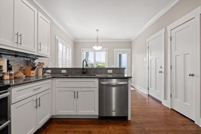 200 W Peak Street, Chattanooga, TN 37405