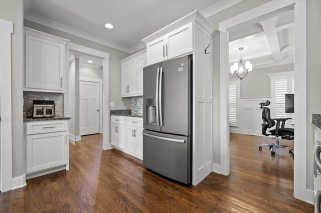 200 W Peak Street, Chattanooga, TN 37405
