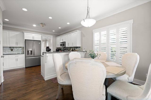 200 W Peak Street, Chattanooga, TN 37405