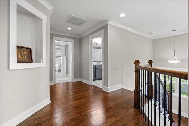 200 W Peak Street, Chattanooga, TN 37405