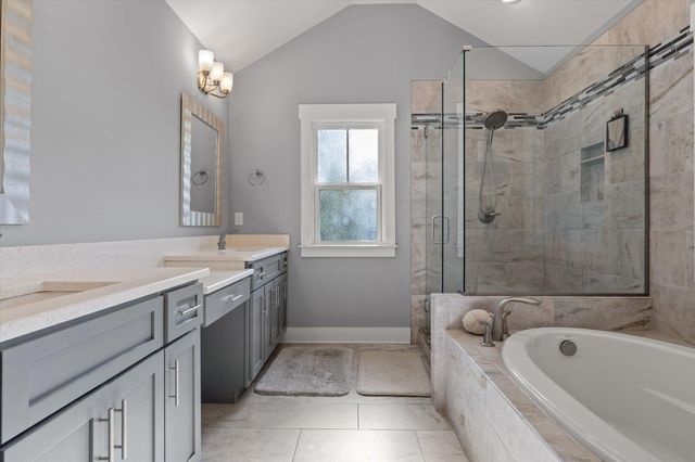 200 W Peak Street, Chattanooga, TN 37405