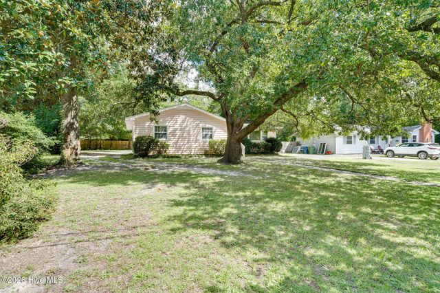 3609 Wilshire Boulevard, Wilmington, NC 28403
