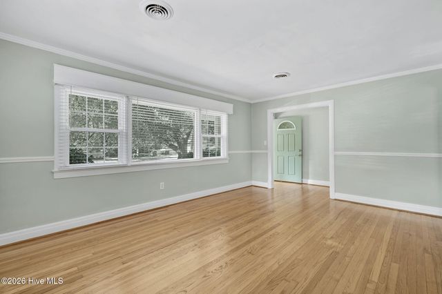 3609 Wilshire Boulevard, Wilmington, NC 28403