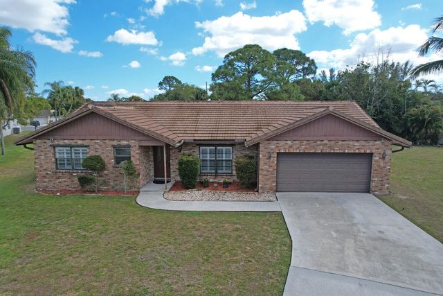 21946 White Pine Terrace, Boca Raton, FL 33428