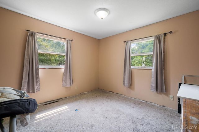 1071 N Second Avenue, Trenary, MI 49891