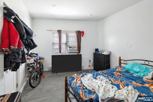 6245 Kennedy Boulevard, North Bergen, NJ 07047