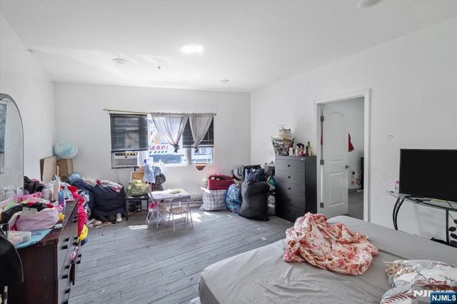 6245 Kennedy Boulevard, North Bergen, NJ 07047