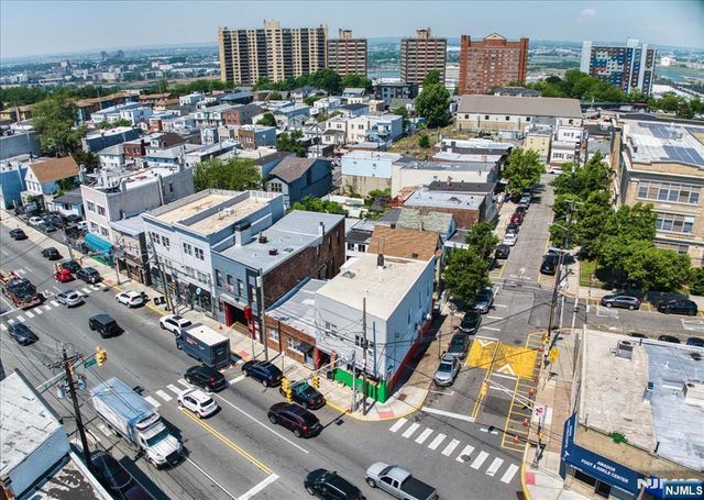 6245 Kennedy Boulevard, North Bergen, NJ 07047