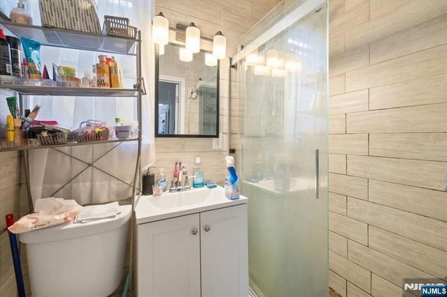 6245 Kennedy Boulevard, North Bergen, NJ 07047