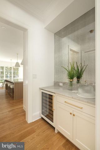 5900 KENNEDY DR, Chevy Chase, MD 20815