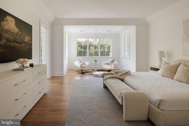 5900 KENNEDY DR, Chevy Chase, MD 20815