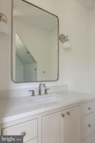 5900 KENNEDY DR, Chevy Chase, MD 20815