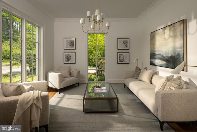 5900 KENNEDY DR, Chevy Chase, MD 20815