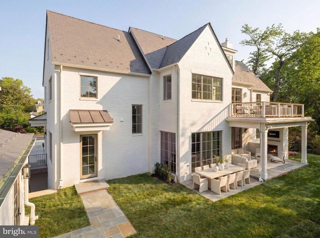5900 KENNEDY DR, Chevy Chase, MD 20815