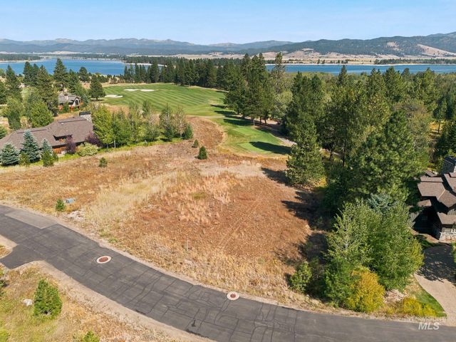 880 Discovery Dr, Donnelly, ID 83615 property photo